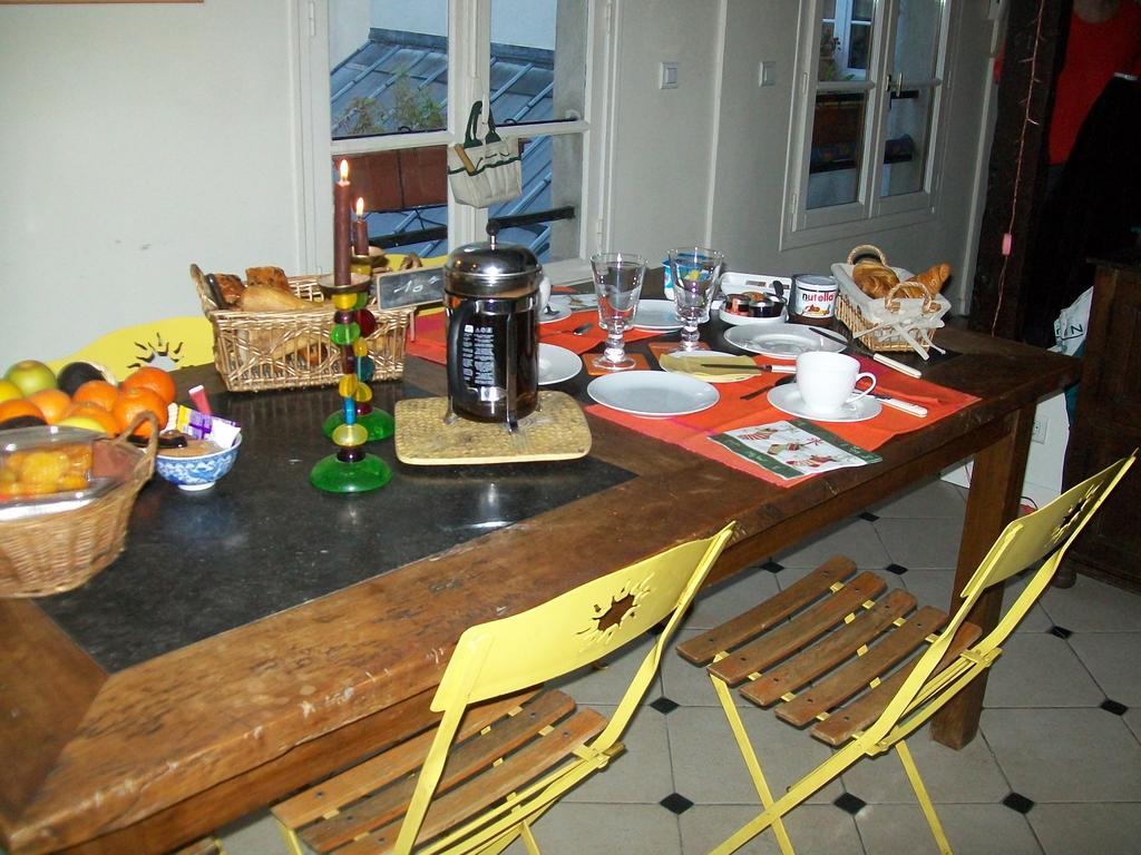 פריז Chambre D'Hote Des Artistes מראה חיצוני תמונה