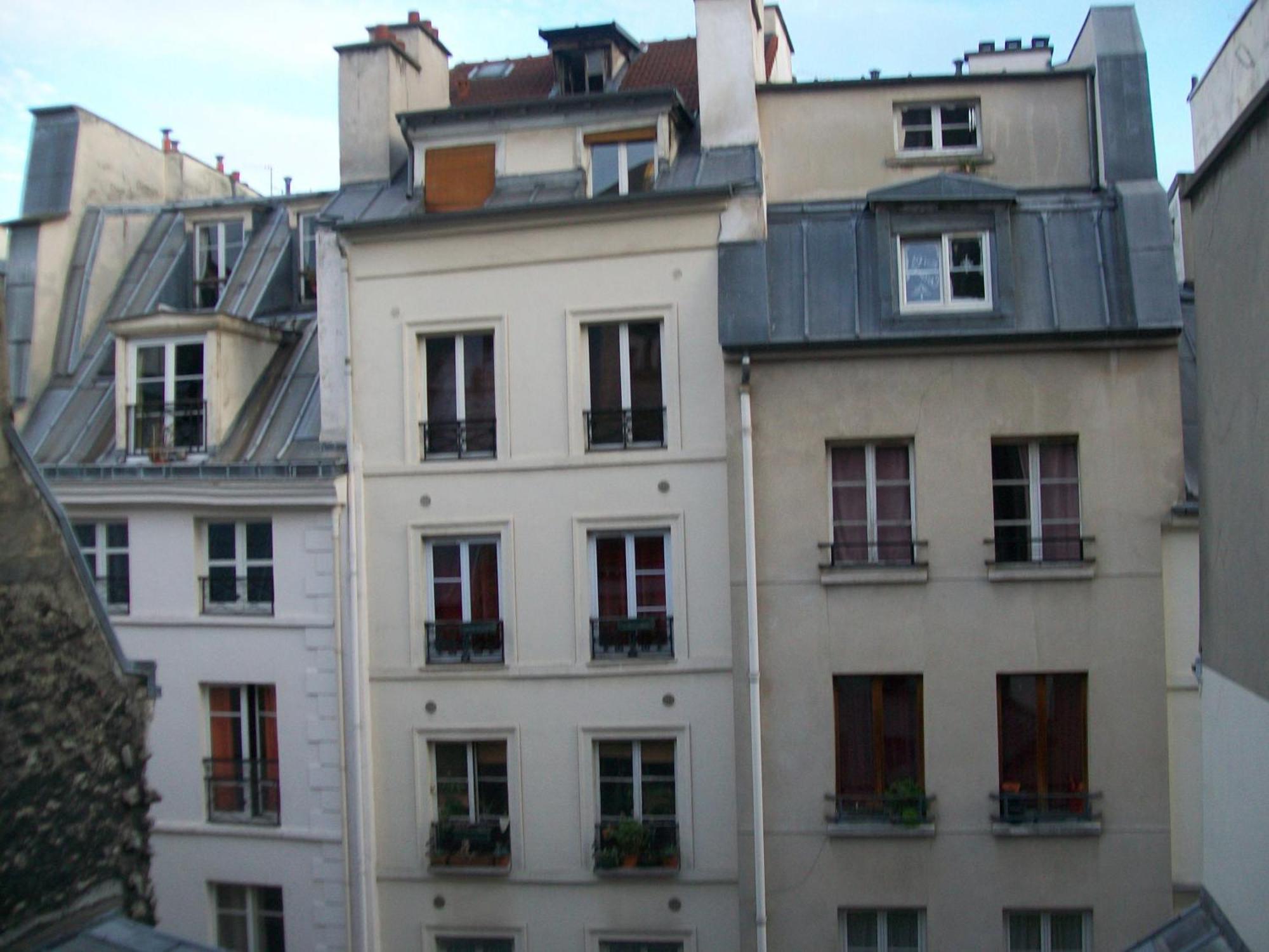 פריז Chambre D'Hote Des Artistes מראה חיצוני תמונה